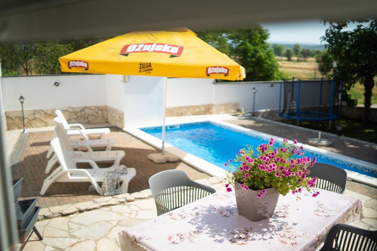 Villa Mila Ljubuski Bagian luar foto